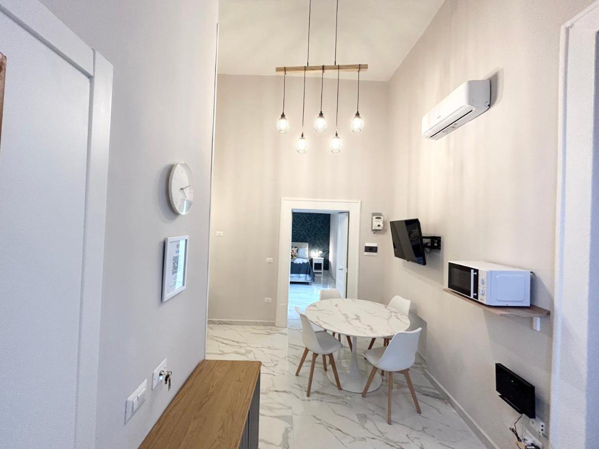 Naples Apartment Plebiscito ภายนอก รูปภาพ