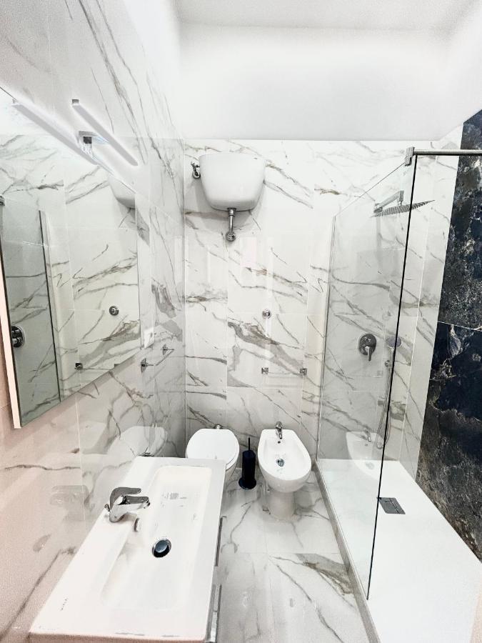 Naples Apartment Plebiscito ภายนอก รูปภาพ